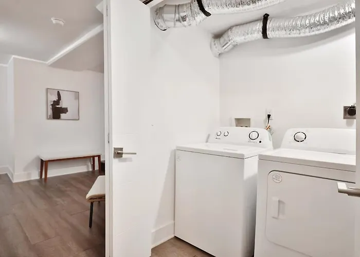 Holiday home Oasis W Pool Table Near Downtown Columbus
